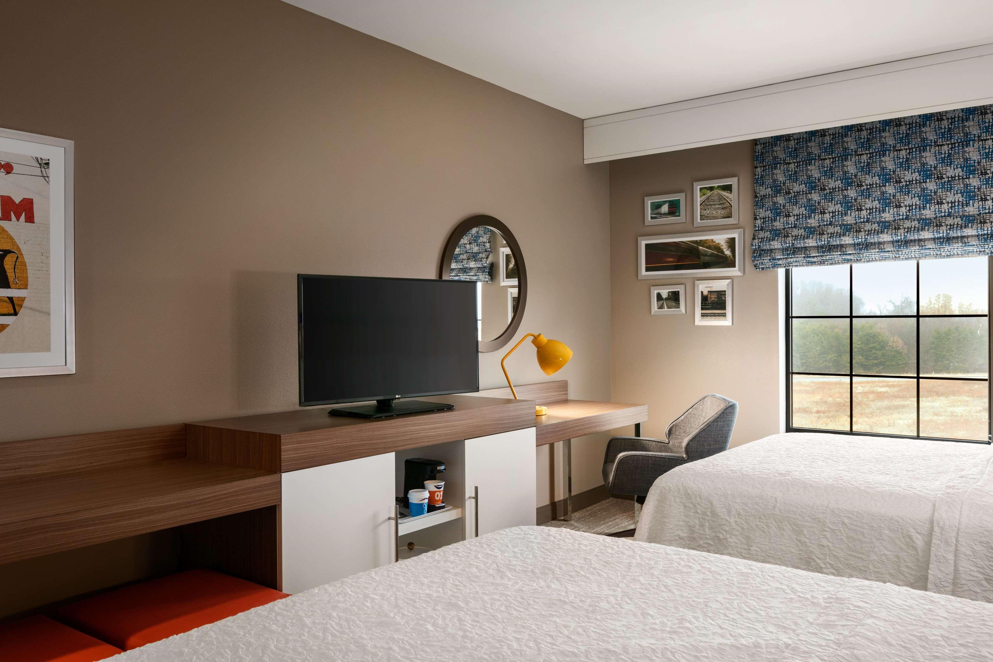 Hampton Inn Кернерсвіл Екстер'єр фото