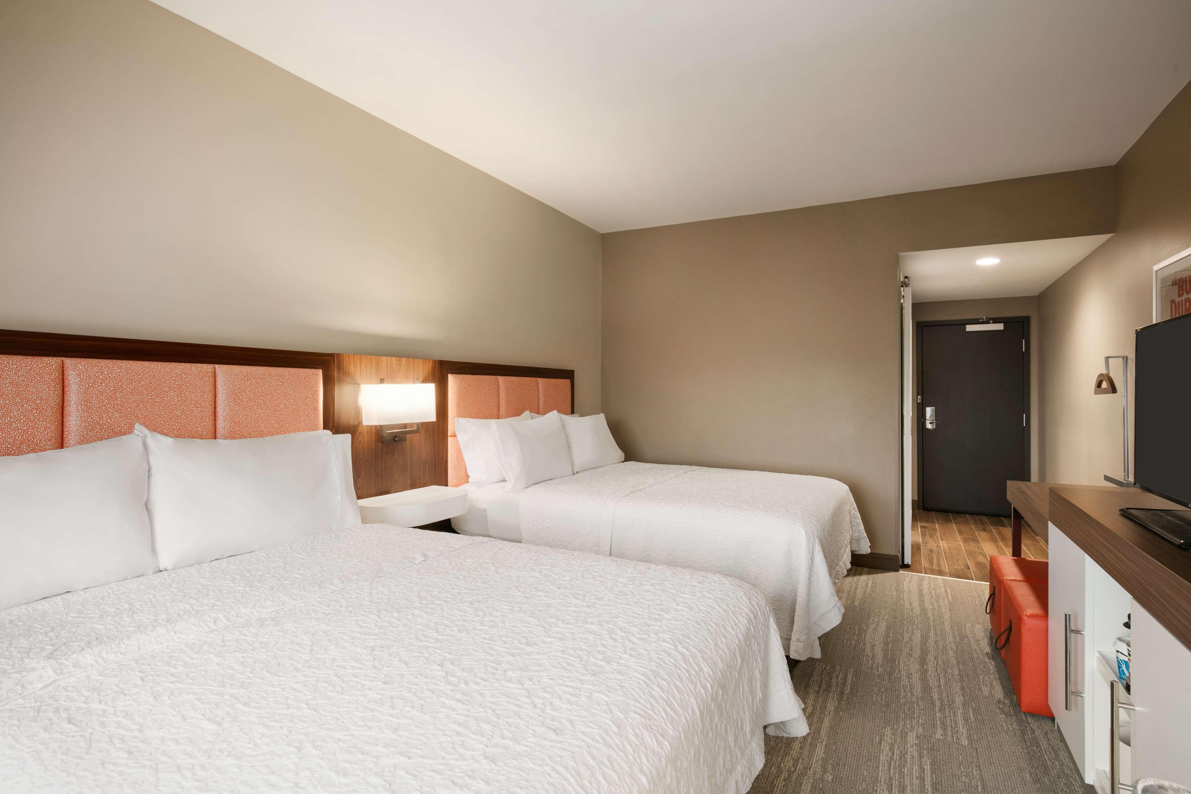 Hampton Inn Кернерсвіл Екстер'єр фото