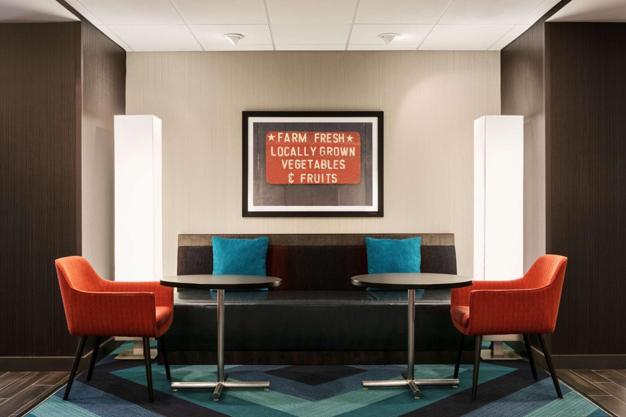 Hampton Inn Кернерсвіл Екстер'єр фото