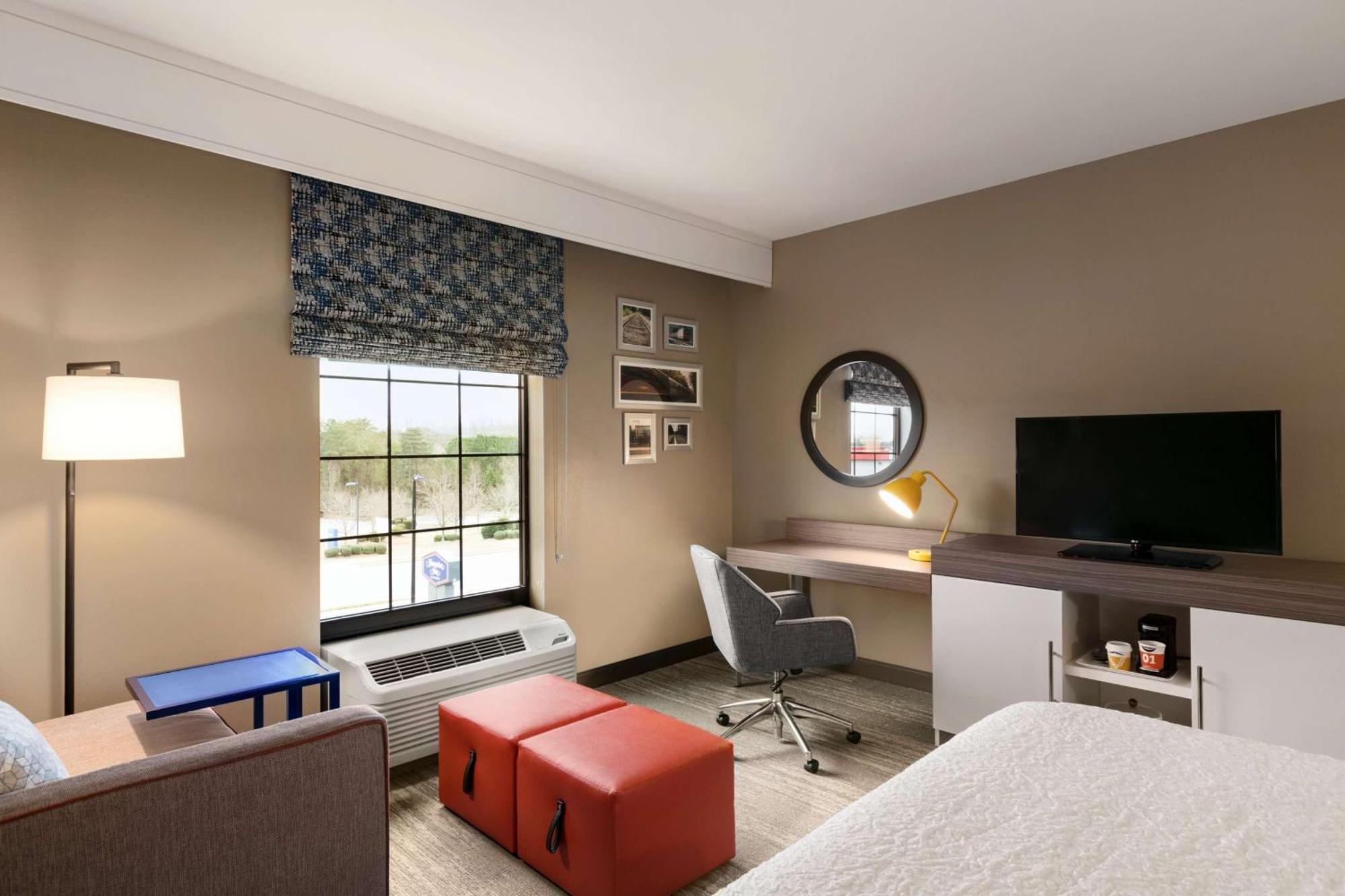 Hampton Inn Кернерсвіл Екстер'єр фото